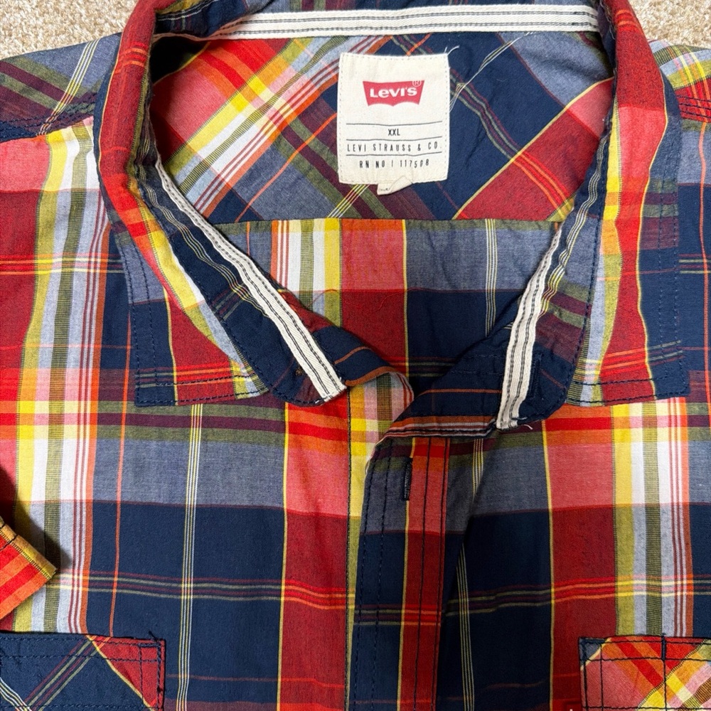 Levi's Men's Multicolor Plaid Button Down Shirt